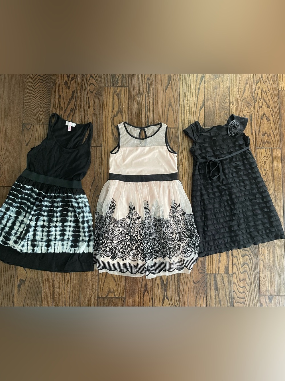 Sweet Heart Rose Black & Cream Lace-Embroidered Formal Dress
